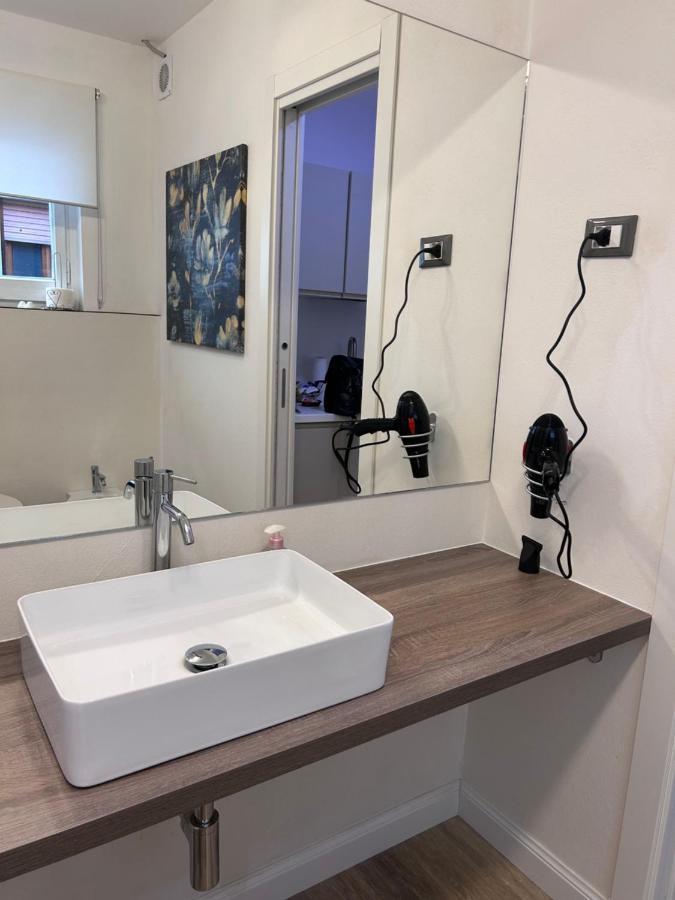 Delle Palme Rooms Elegante Monolocale In Centro ปาแลร์โม ภายนอก รูปภาพ